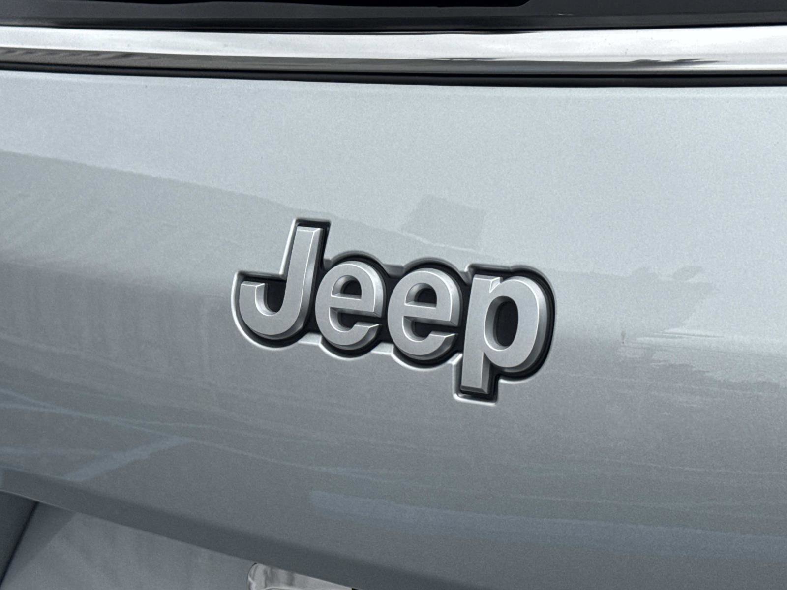 New 2026 Jeep Grand Cherokee L 2WD image 29