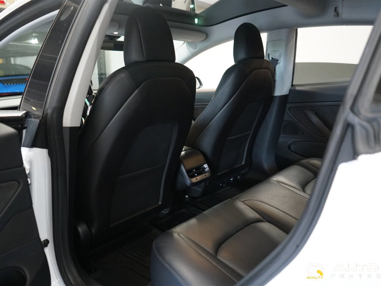 Used 2019 Tesla Model 3 Long Range AWD/4WD image 22