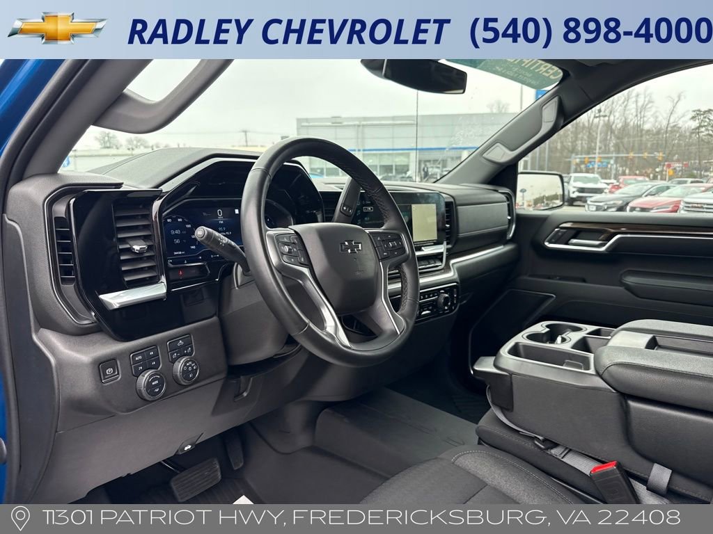 Used 2023 Chevrolet Silverado 1500 RST image 4