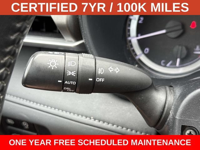 Used 2023 Toyota Highlander LE AWD/4WD image 26
