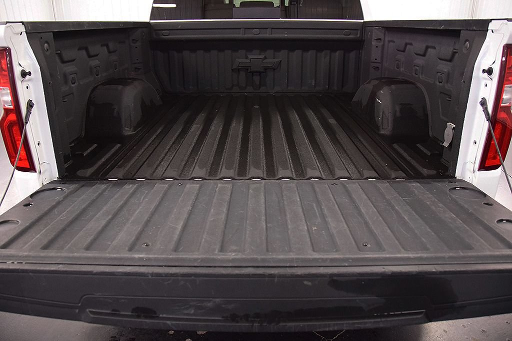 Used 2024 Chevrolet Silverado 1500 RST AWD/4WD image 7