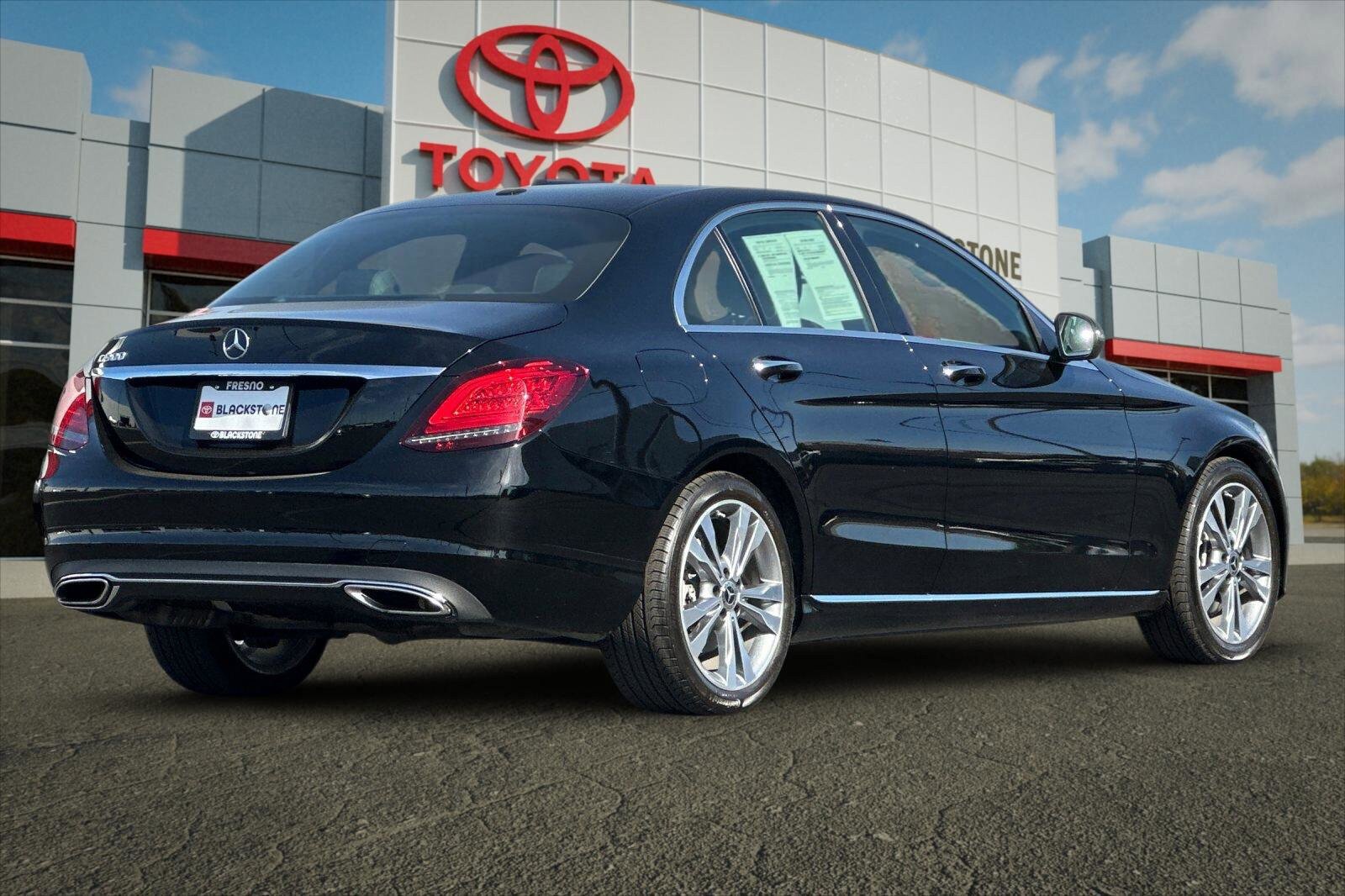 Used 2019 Mercedes-Benz C 300 Sedan image 3