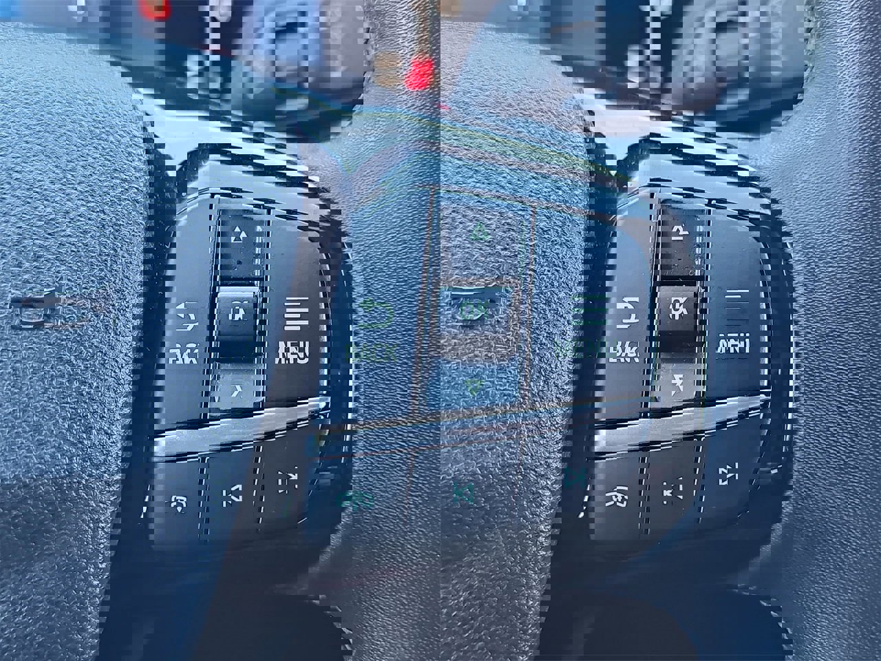 Used 2023 Ford Escape SE image 18