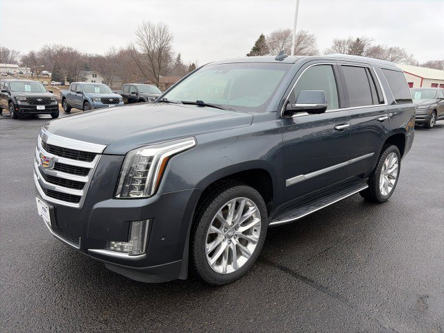 Used 2019 Cadillac Escalade Luxury AWD/4WD image 1
