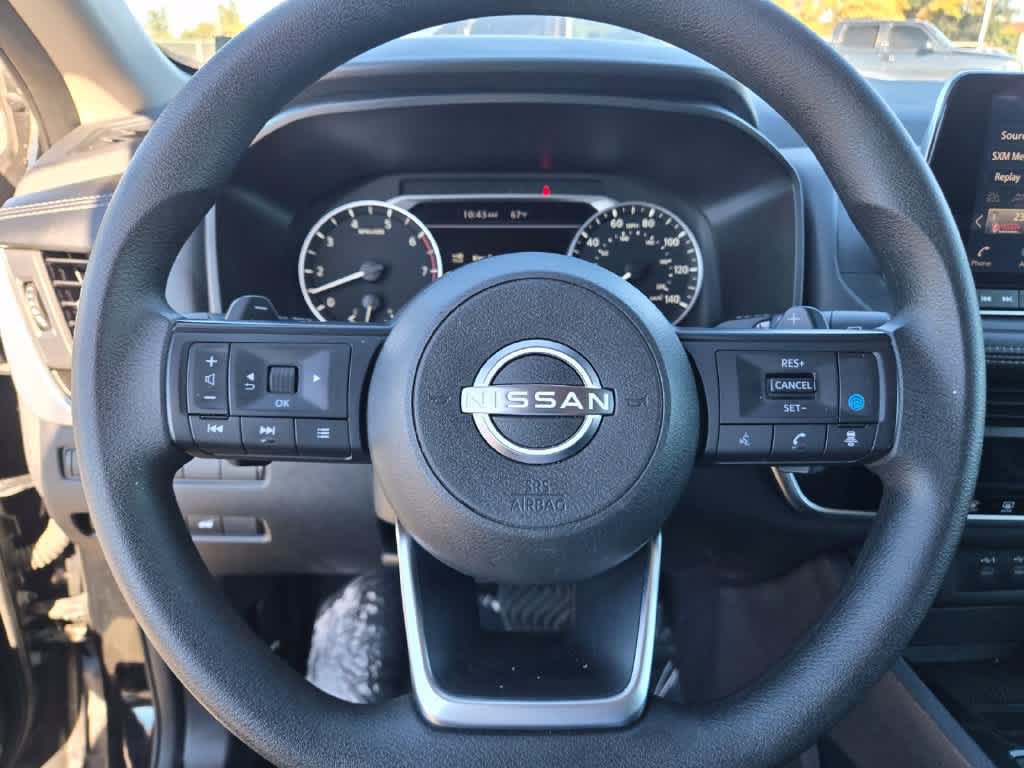 Used 2024 Nissan Rogue SV FWD image 22