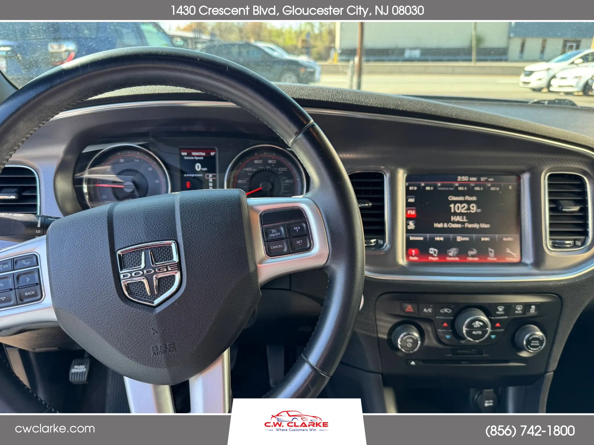 Used 2014 Dodge Charger SXT image 15