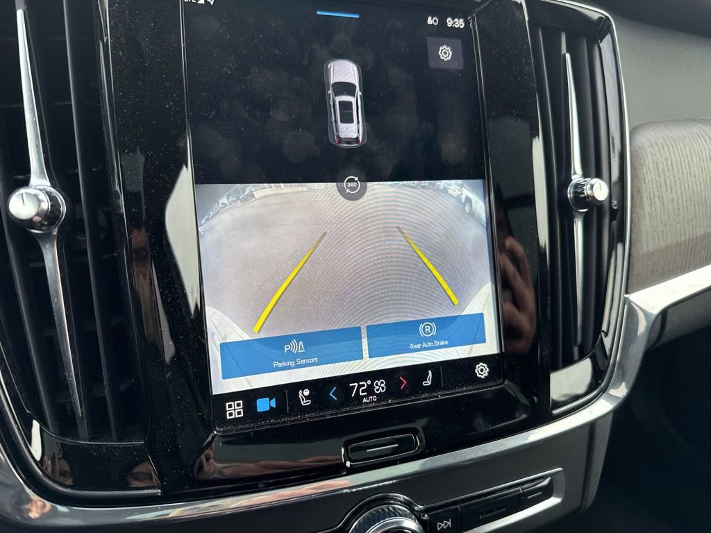 Used 2023 Volvo V90 B6 Cross Country Ultimate w/ Climate Package image 16