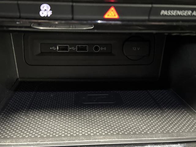 Used 2020 Volkswagen Atlas Cross Sport SEL image 24