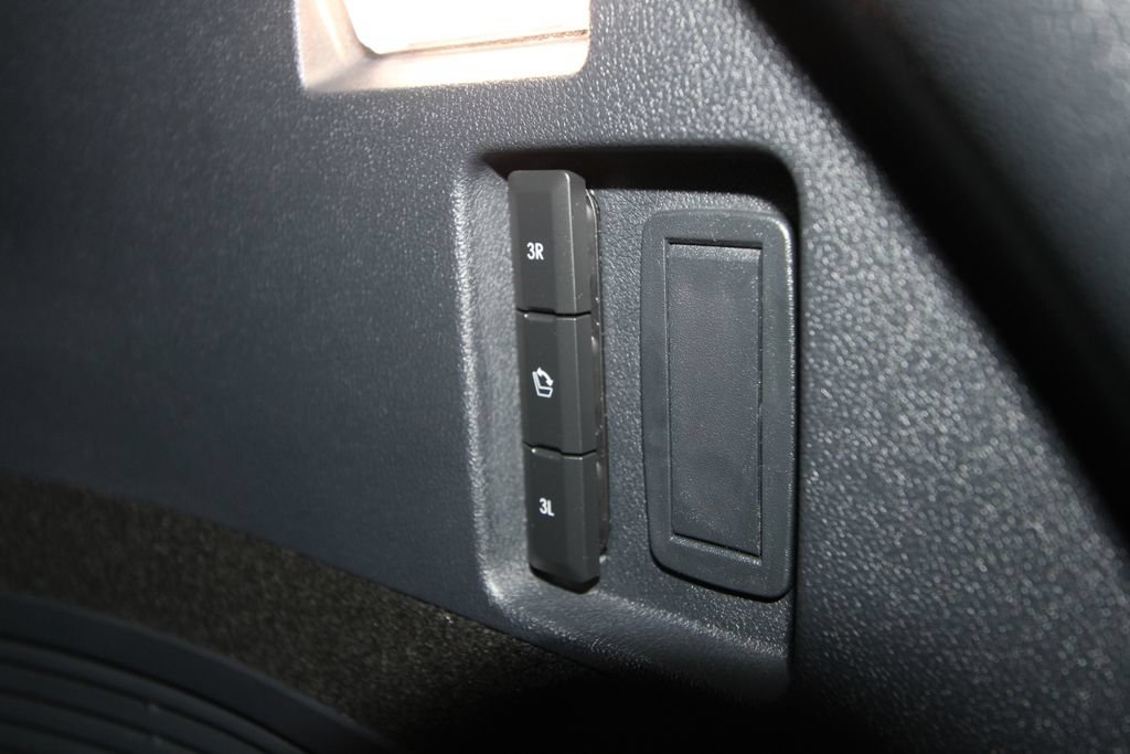 Used 2026 Lincoln Aviator Reserve AWD/4WD image 48