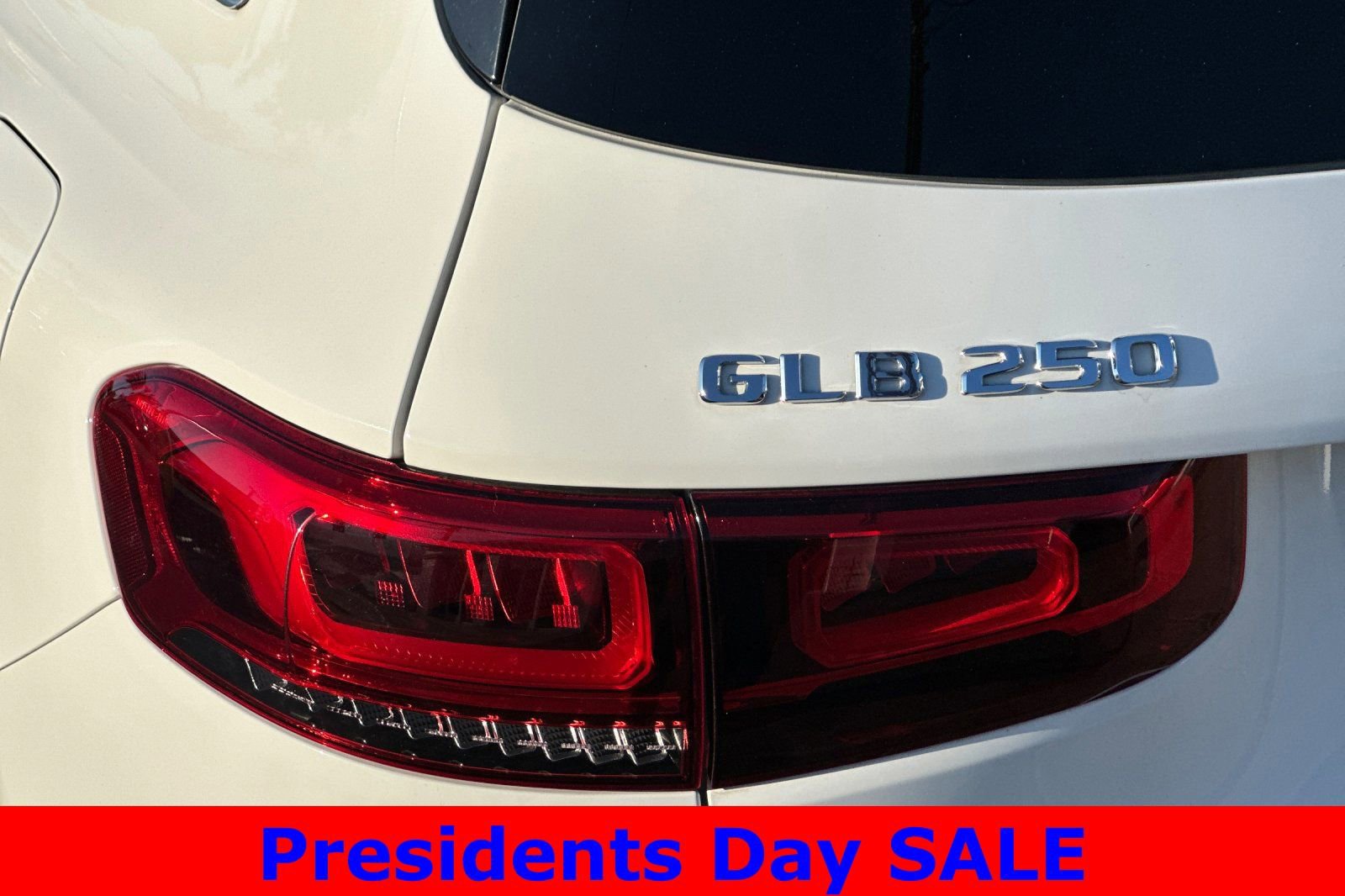 Used 2020 Mercedes-Benz GLB 250 4MATIC image 27