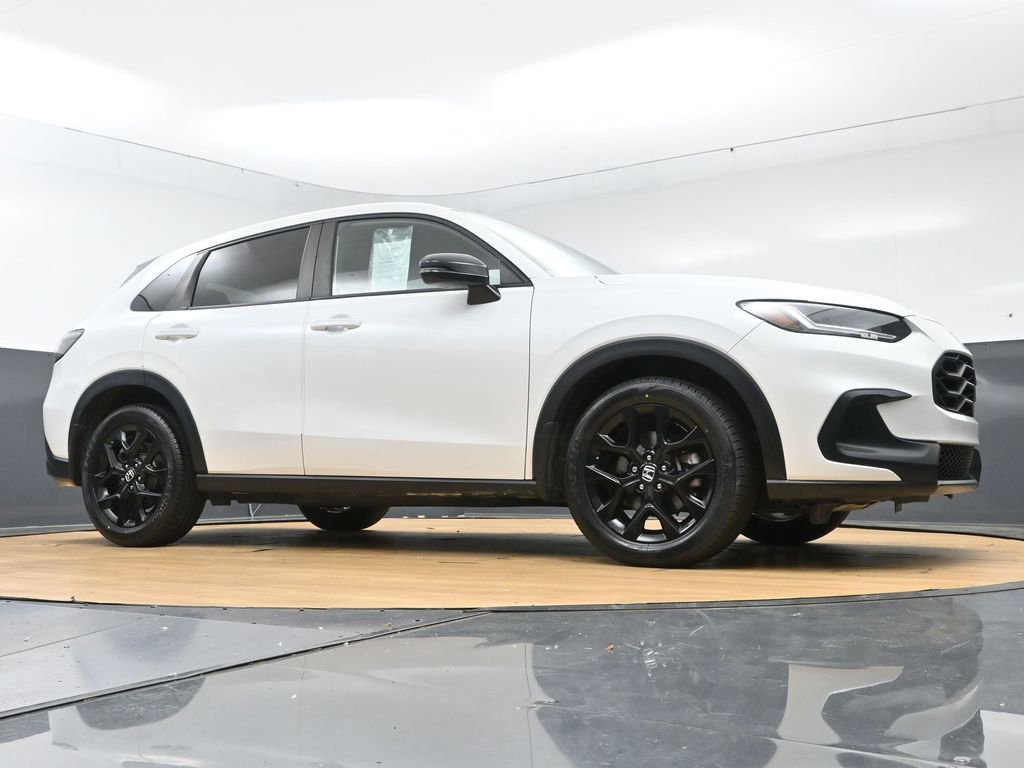 Used 2023 Honda HR-V Sport image 47