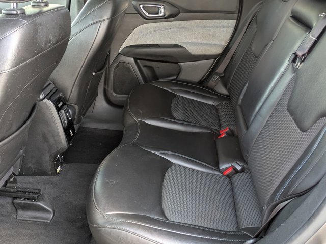 Used 2022 Jeep Compass Latitude w/ Convenience Group AWD/4WD image 18