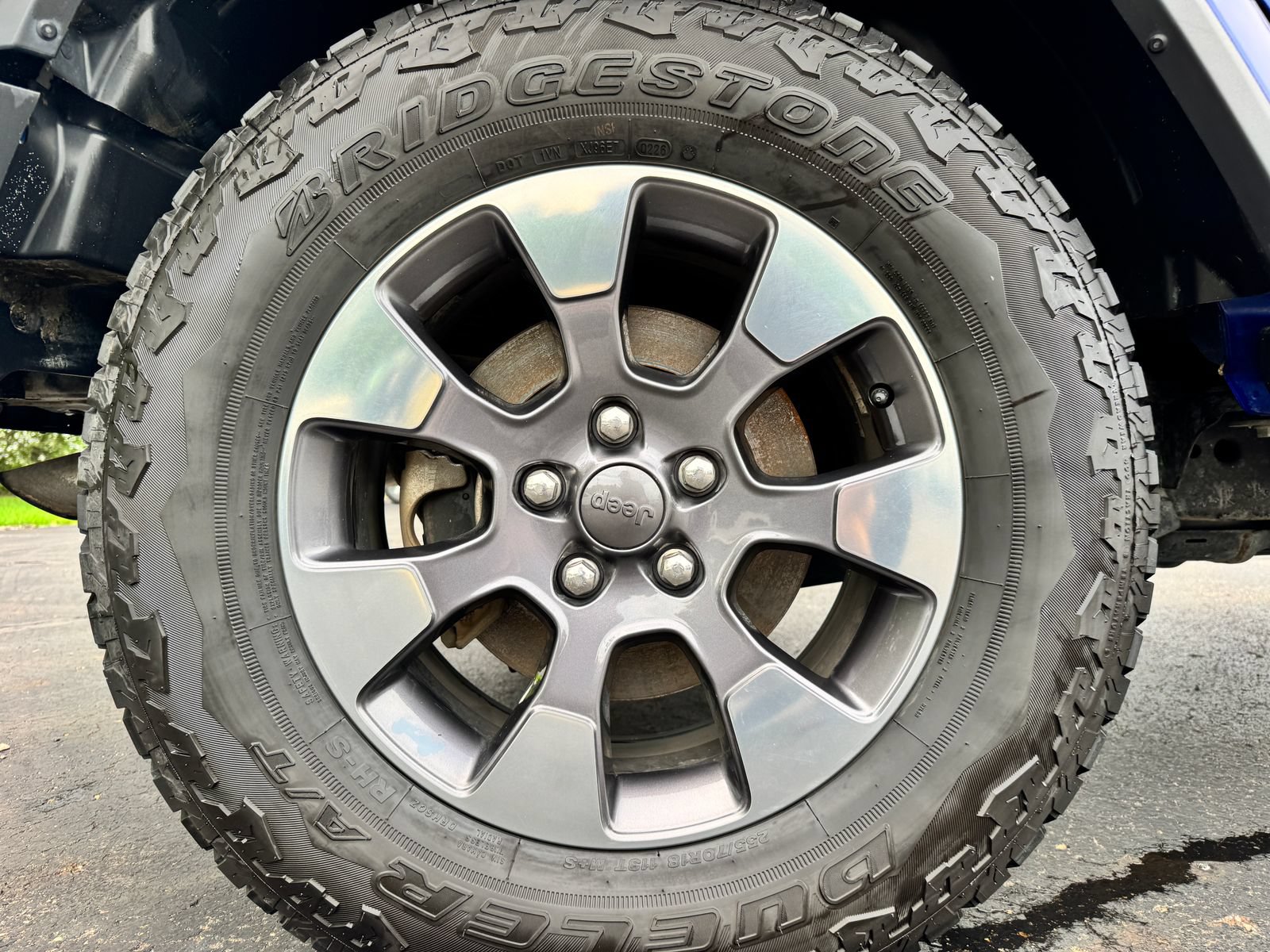 Used 2019 Jeep Wrangler Unlimited Sahara AWD/4WD image 33