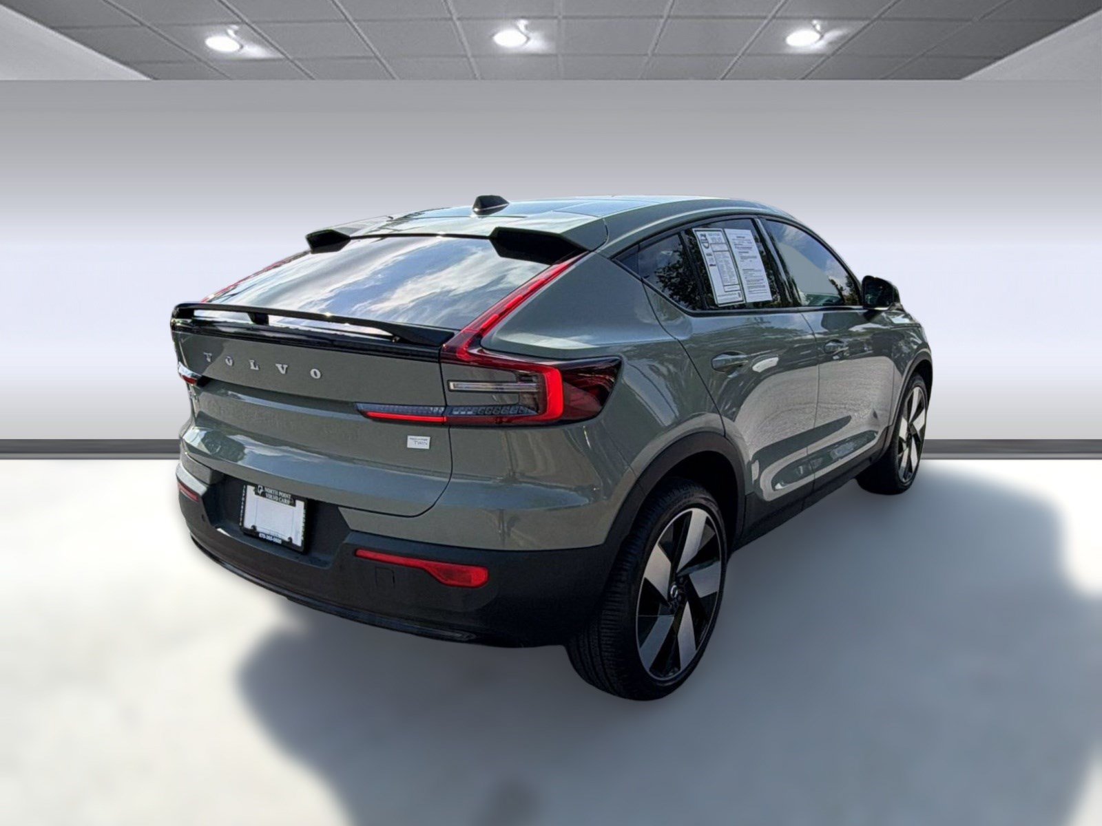 Certified 2023 Volvo C40 P8 Recharge Ultimate AWD/4WD image 9