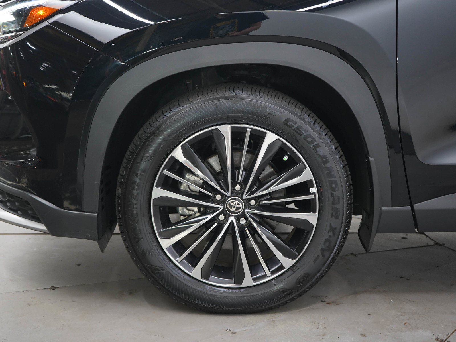 Used 2025 Toyota Grand Highlander AWD Hybrid image 31