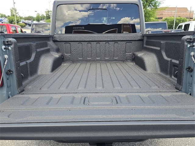 New 2025 Jeep Gladiator Willys image 8