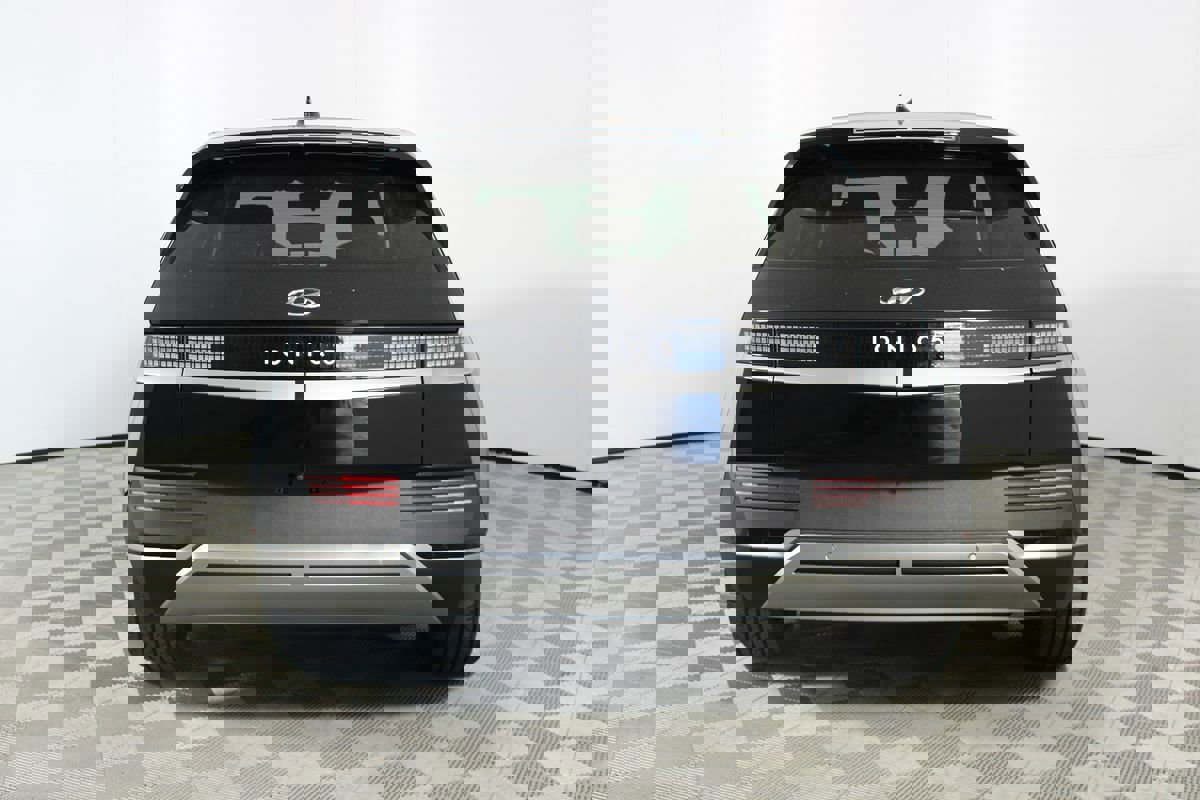 Used 2024 Hyundai Ioniq 5 SE image 29