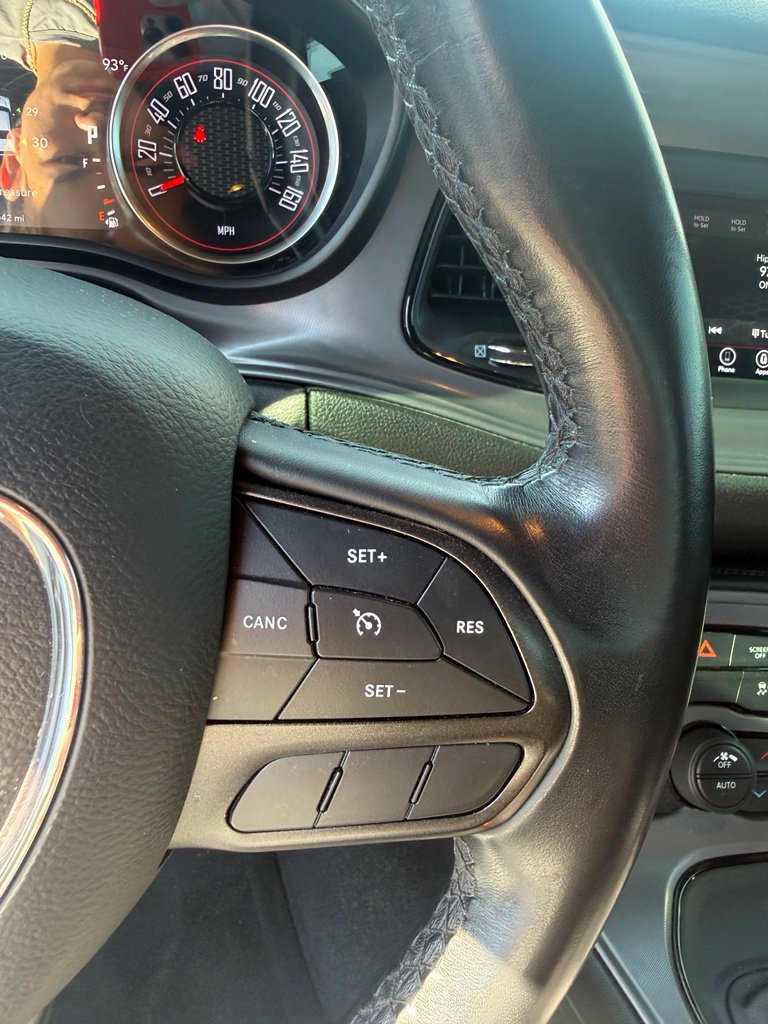 Used 2023 Dodge Challenger SXT RWD image 16