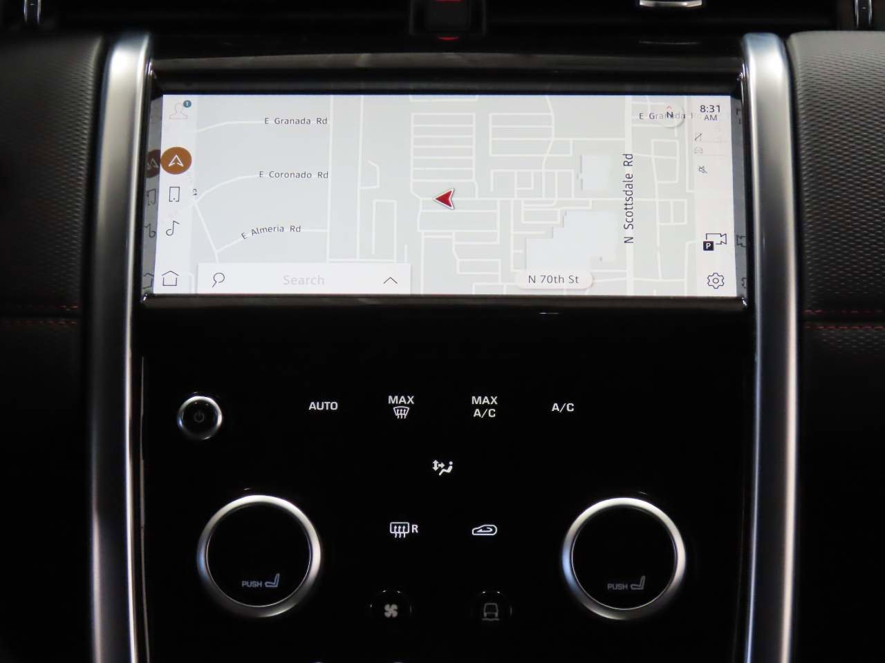 Used 2023 Land Rover Discovery Sport SE R-Dynamic image 12
