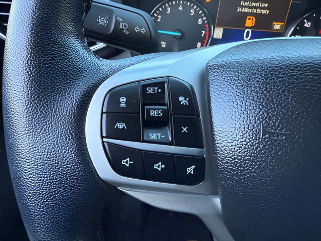 Used 2022 Ford Explorer XLT w/ Equipment Group 202A AWD/4WD image 18