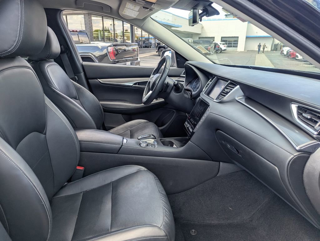 Used 2024 INFINITI QX50 Luxe image 37