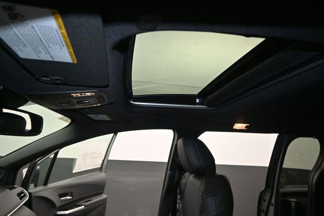 New 2026 Toyota Sienna Limited FWD image 9