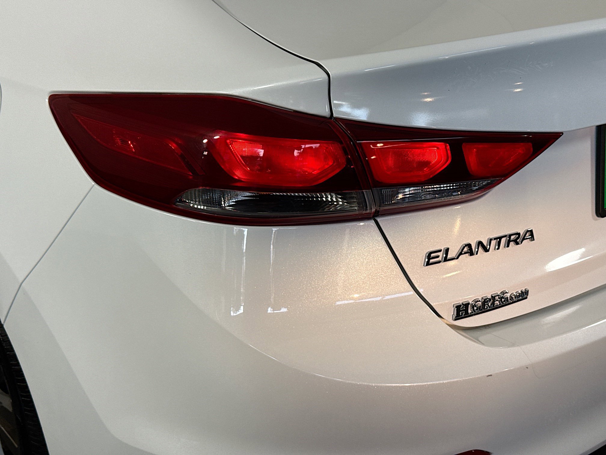 Used 2018 Hyundai Elantra SEL image 35