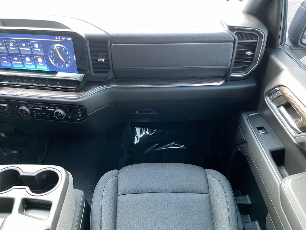 Used 2024 Chevrolet Silverado 1500 RST AWD/4WD image 23