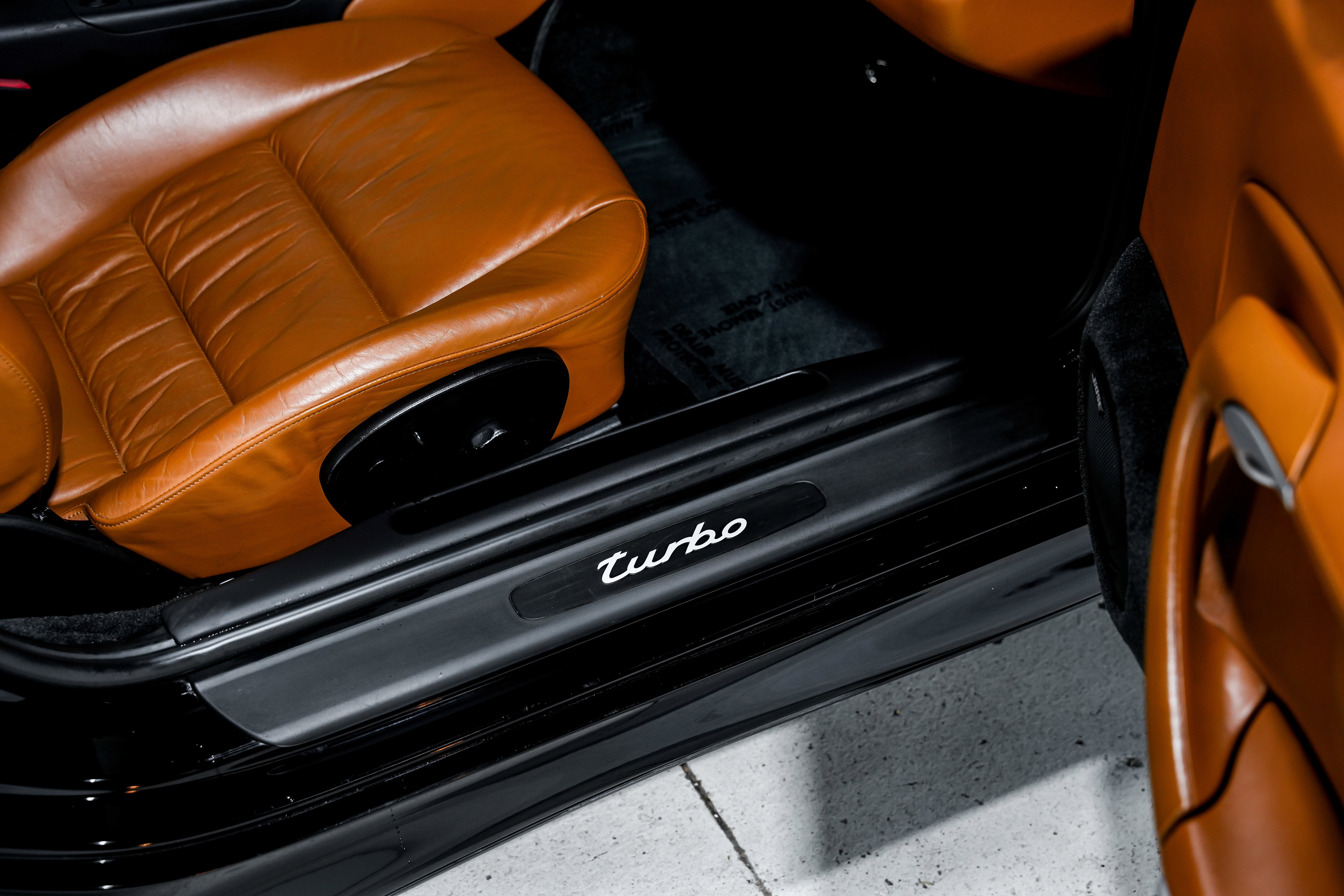 Used 2003 Porsche 911 Turbo image 28