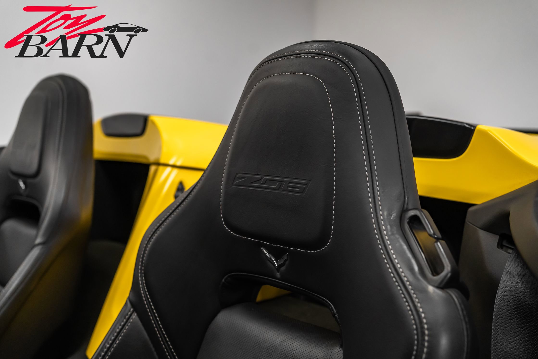 Used 2015 Chevrolet Corvette Z06 w/ 2LZ Preferred Equipment Group image 34