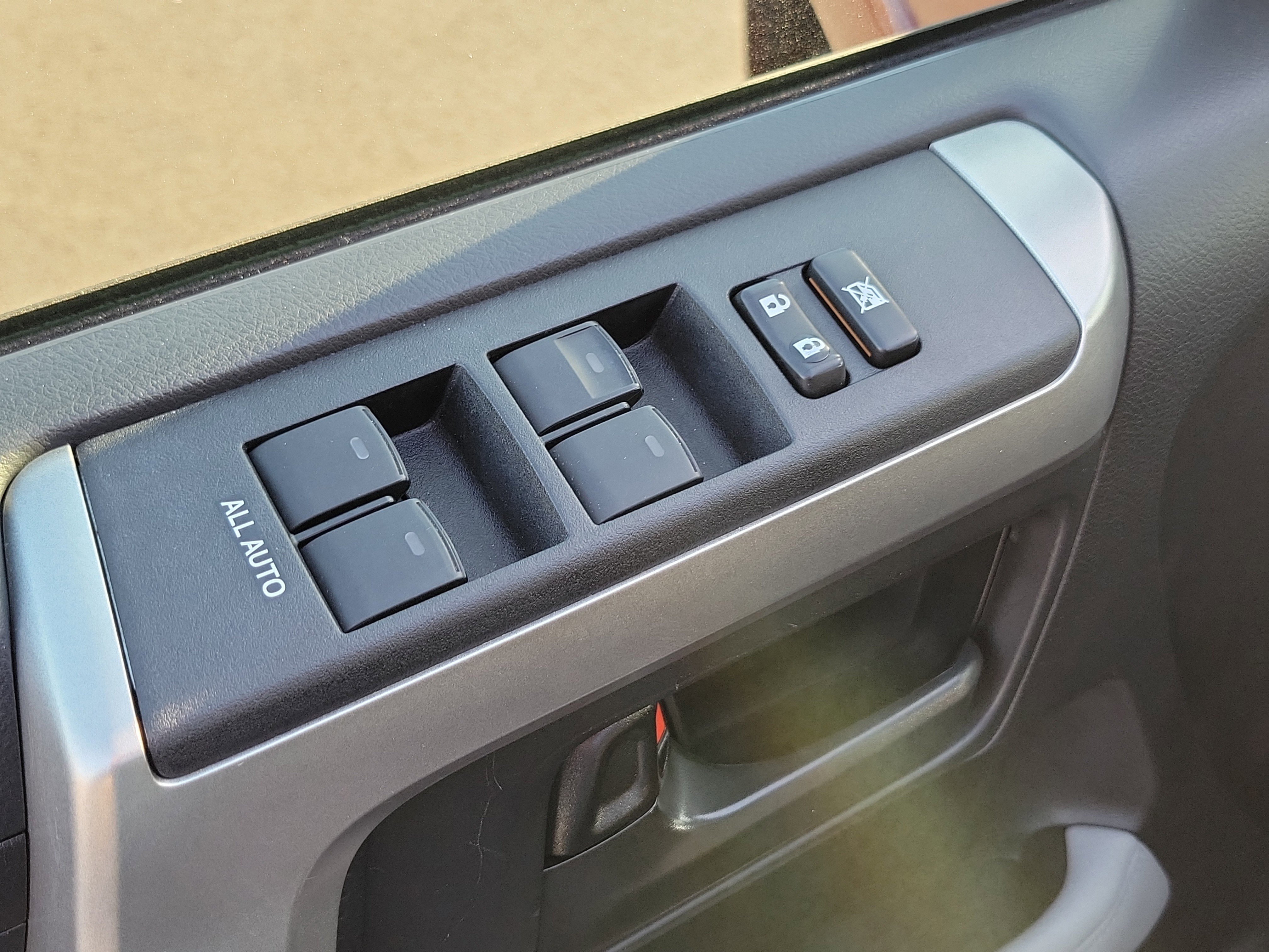 Used 2011 Toyota 4Runner SR5 image 21