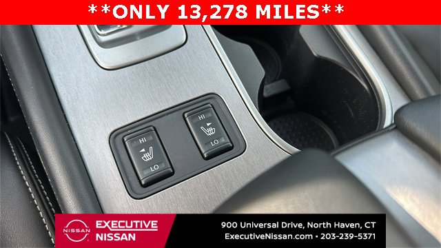 Certified 2024 Nissan Murano SV w/ SV Midnight Edition Package image 18