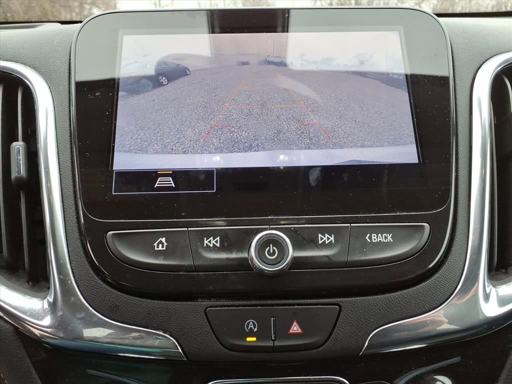 Used 2023 Chevrolet Equinox Premier image 24