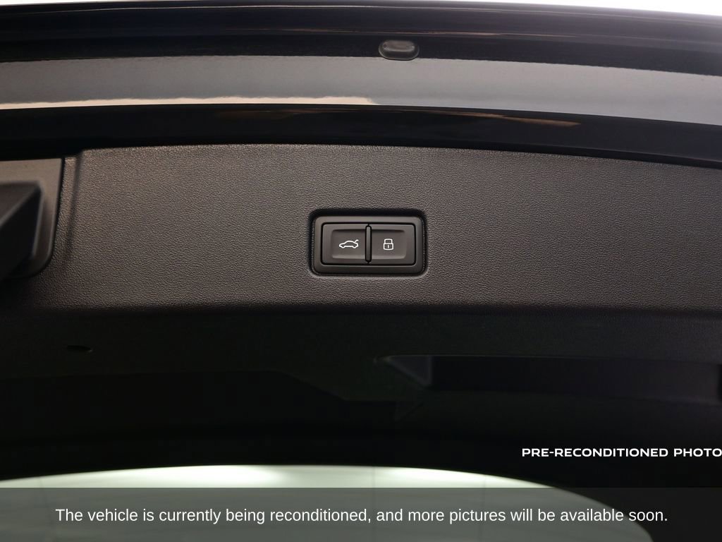 Used 2024 Audi Q4 e-tron Premium Plus w/ Premium Plus image 39