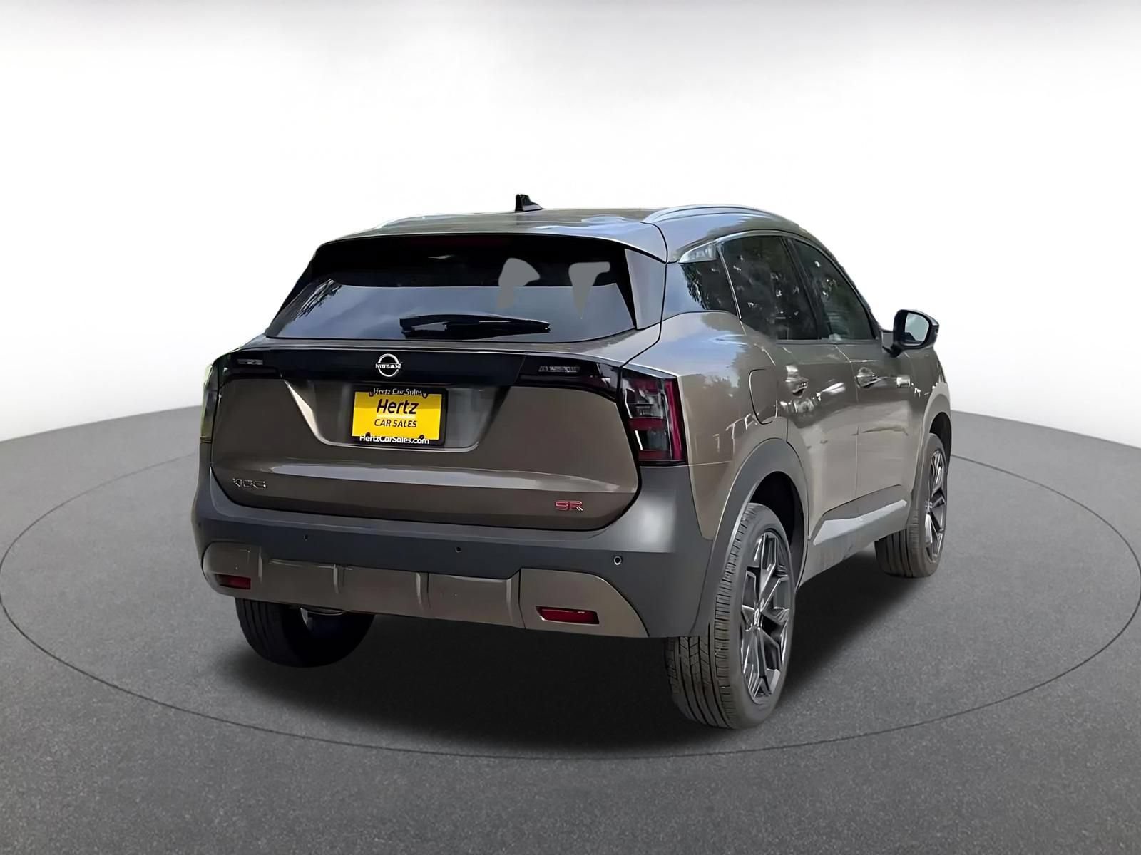 Used 2026 Nissan Kicks SR FWD image 13