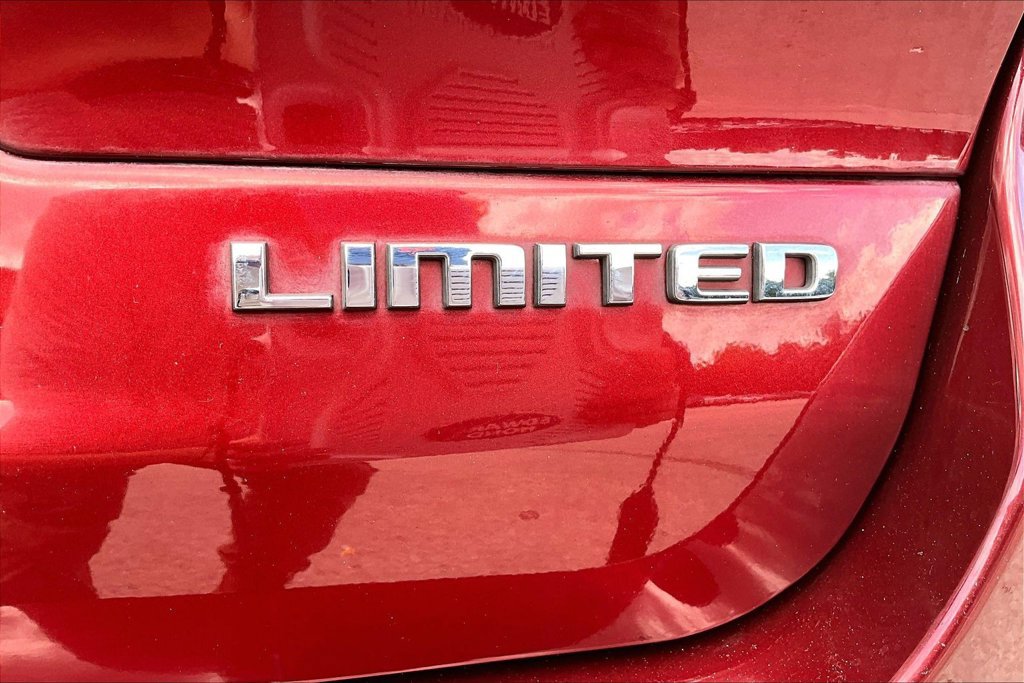 Used 2021 Jeep Grand Cherokee L Limited RWD image 23