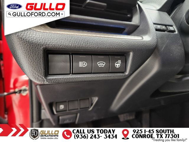 Used 2024 Toyota Prius XLE FWD image 22