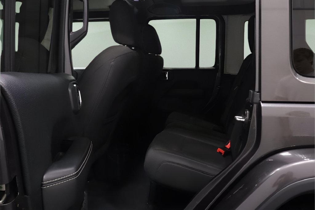 Certified 2018 Jeep Wrangler Unlimited Sahara AWD/4WD image 14