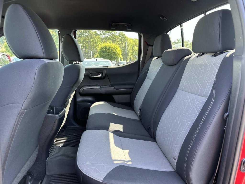 Used 2021 Toyota Tacoma TRD Sport RWD image 17