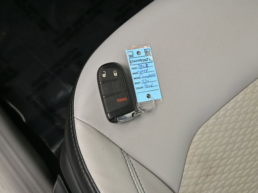 Used 2022 Jeep Compass Latitude w/ Sun and Sound Group image 19