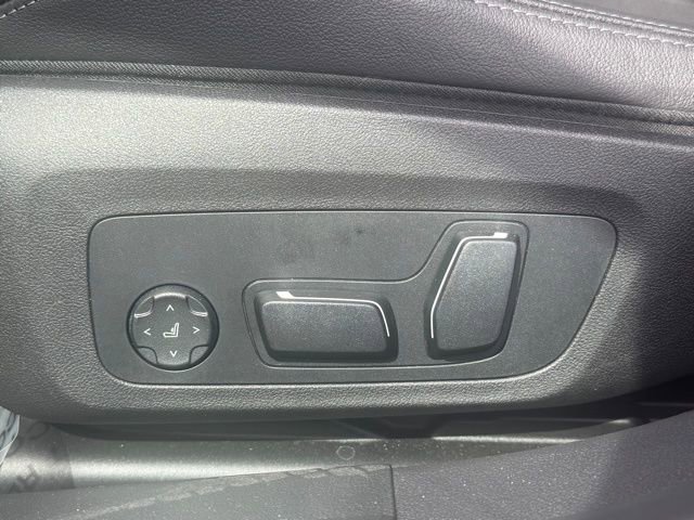 Certified 2025 BMW 330i xDrive Sedan w/ M Sport Package image 12