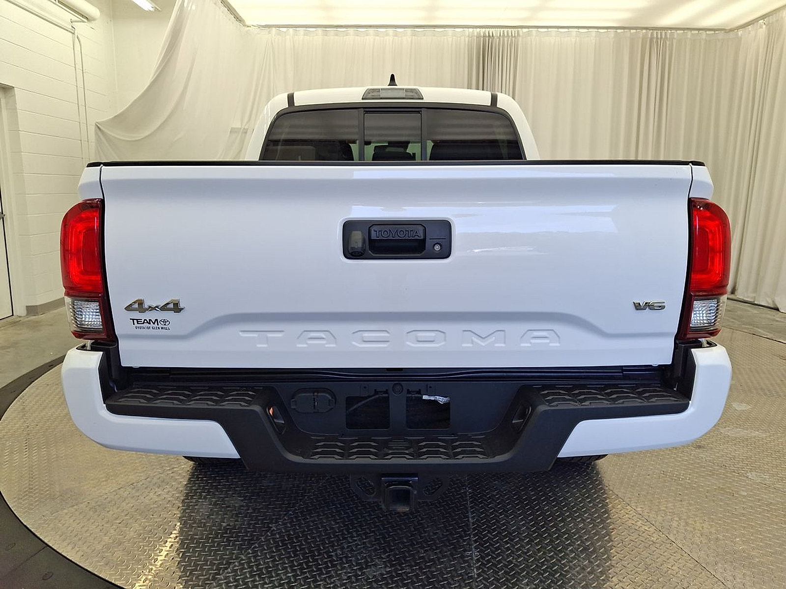Certified 2023 Toyota Tacoma SR AWD/4WD image 26