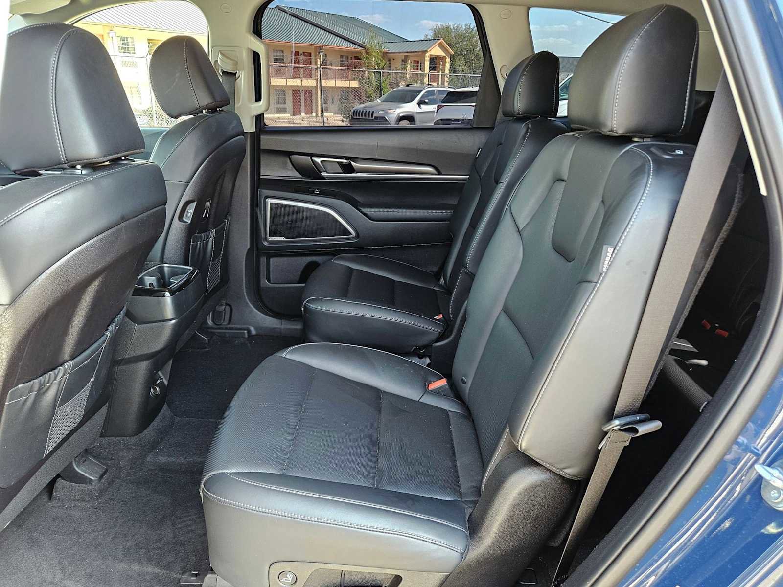 Used 2025 Kia Telluride S image 15