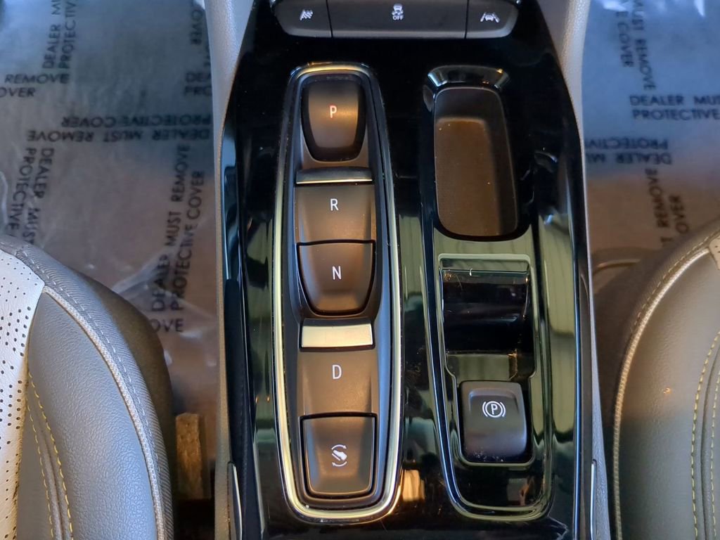 Used 2022 Chevrolet Bolt EUV Premier image 9