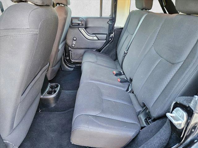 Used 2015 Jeep Wrangler Unlimited Sport w/ Connectivity Group AWD/4WD image 17