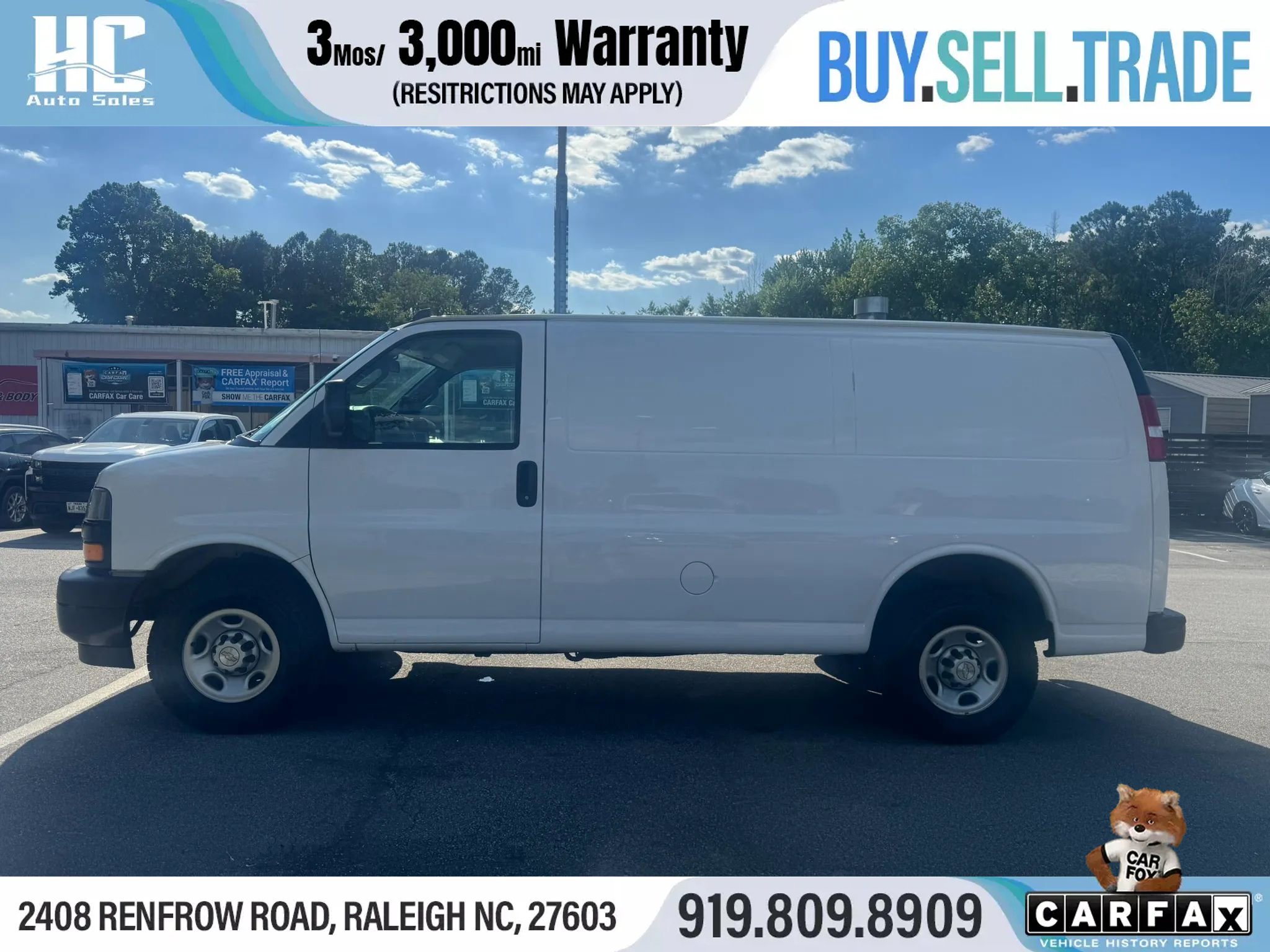 Used 2021 Chevrolet Express 2500 RWD image 2
