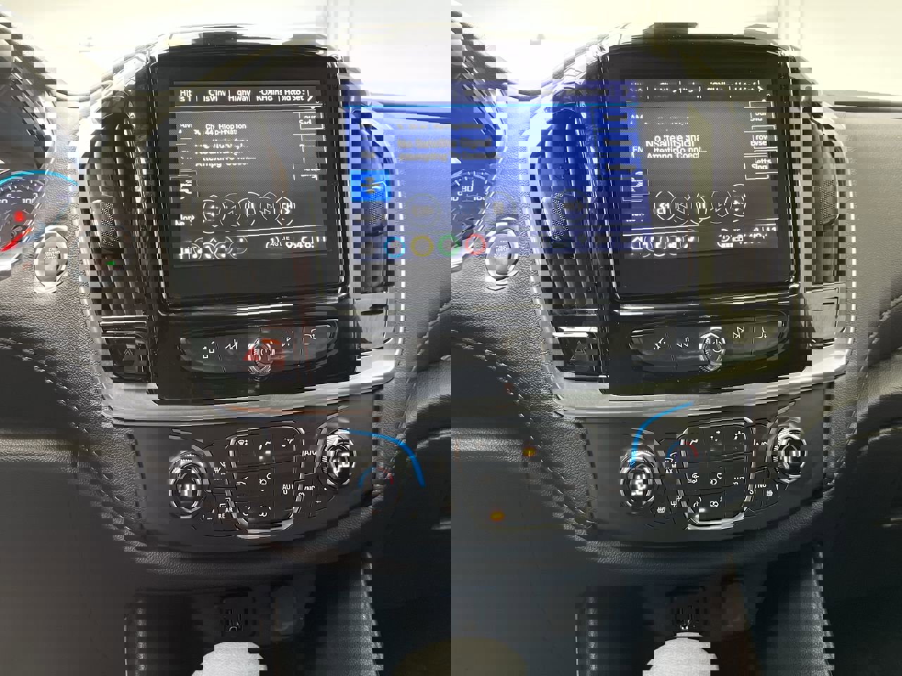 Certified 2023 Chevrolet Traverse LT w/ Midnight/Sport Edition image 18