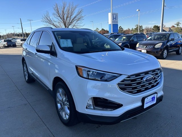 Used 2022 Ford Edge Titanium image 3