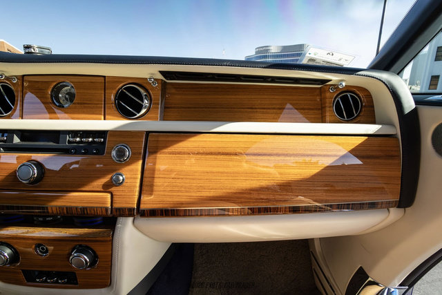 Used 2010 Rolls-Royce Phantom Drophead Coupe RWD image 91