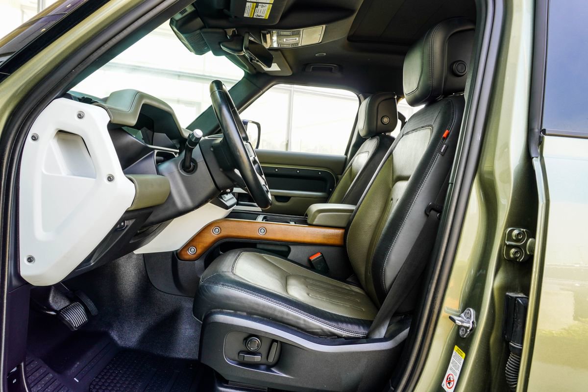 Used 2021 Land Rover Defender 110 X-Dynamic HSE image 36